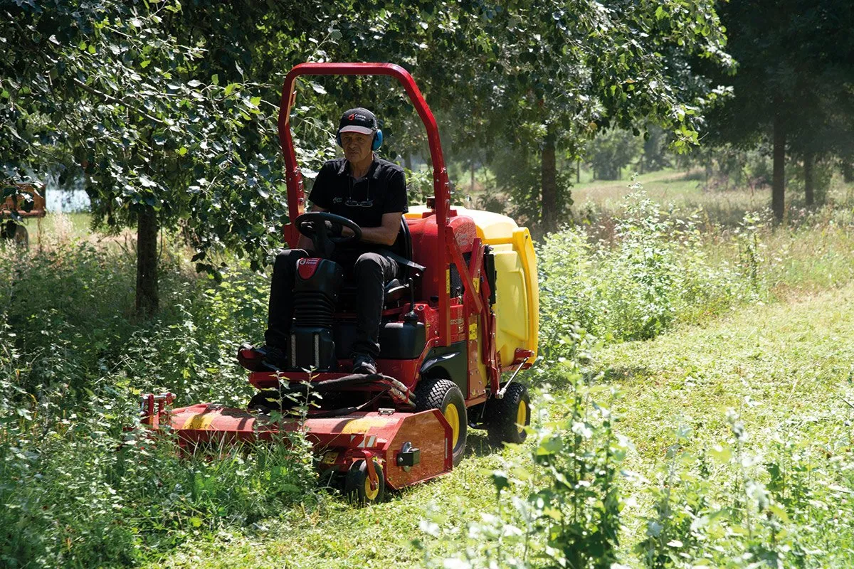 Trattorino Tagliaerba Professionale GTS Gianni Ferrari - immagine 5